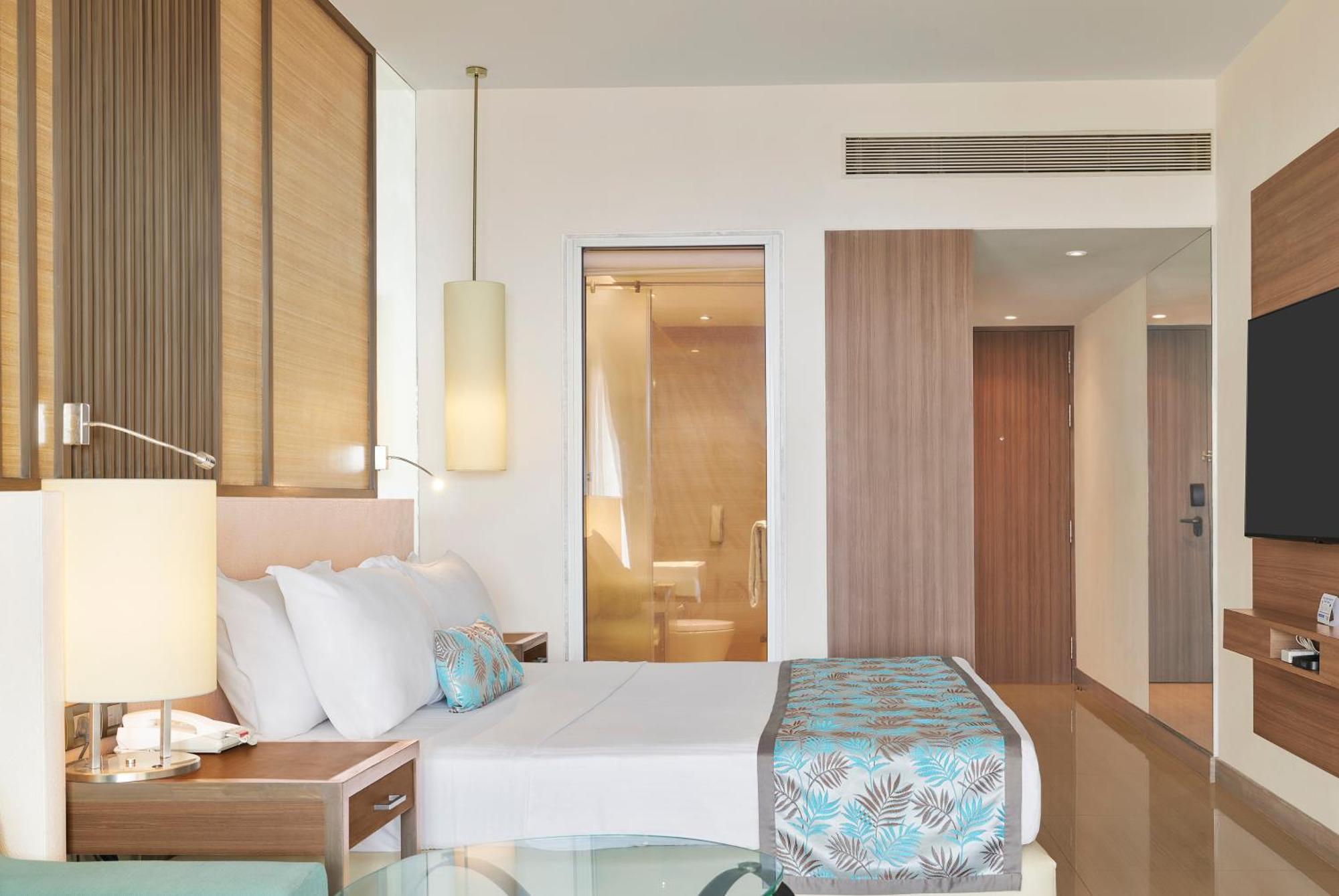 Premium Sea View Balcony Complimentary Hi-Tea on Food & Beverages